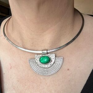 Modernist Silver Tone Collar Necklace Green Cabochon Statement Pendant Chocker